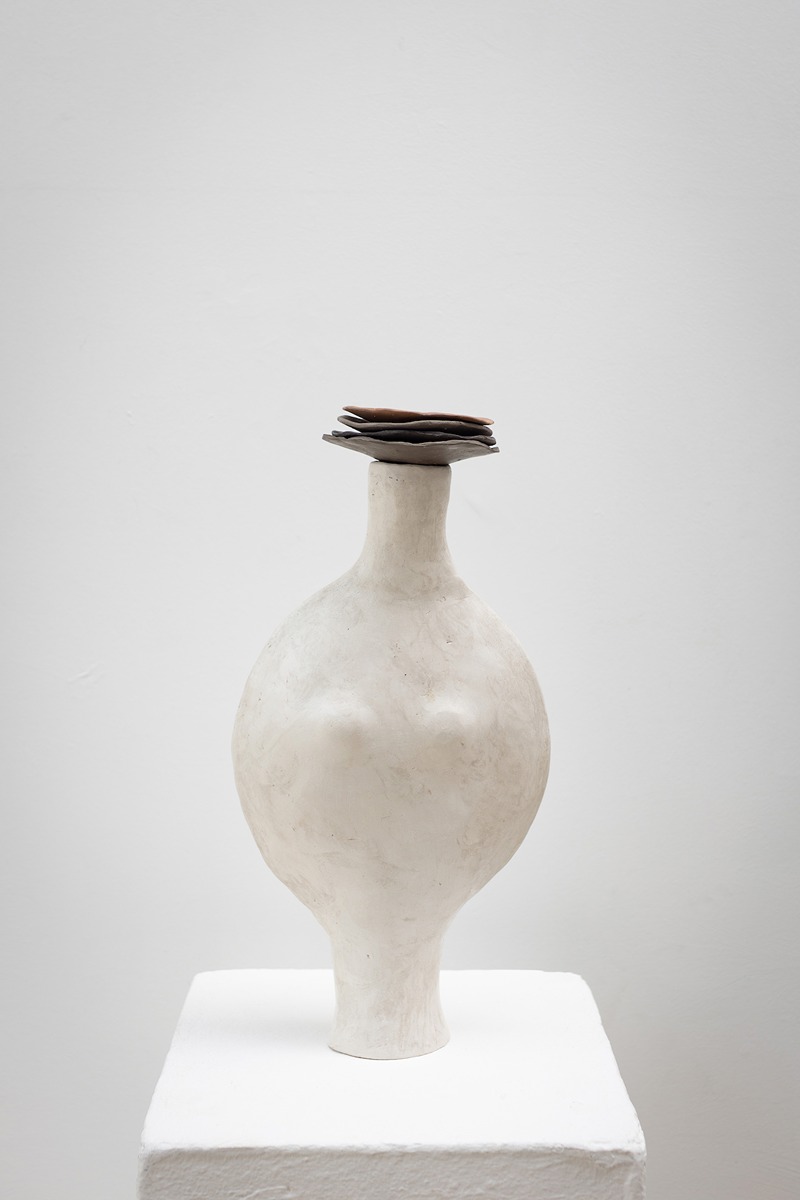 Pitharia with Plates