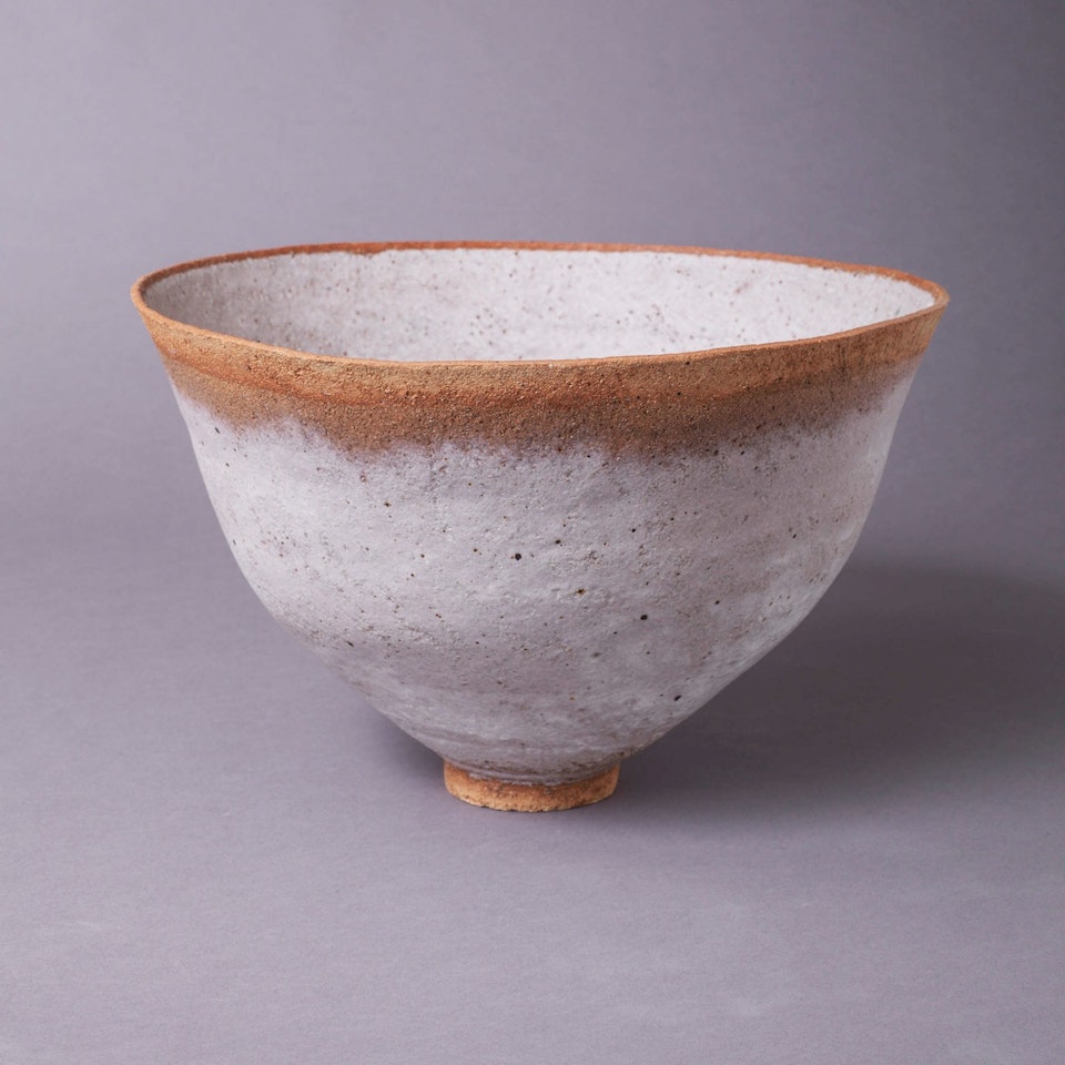 Alan BERMAN, Large Bowl in Dolomite glaze on stoneware clay fired to 1255 C 220 x 370 mm